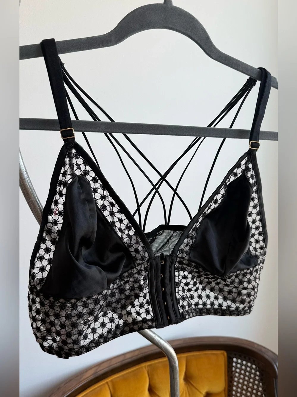 Victoria's Secret Sheer Starburst Luxe Long Line Triangle Bralette Black XL